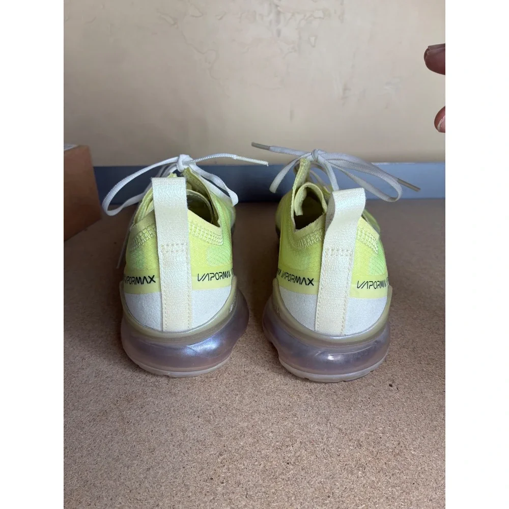 Nike Air VaporMax 2019 Barely Volt Spruce Fog AR6631-700 Mens Running Shoes